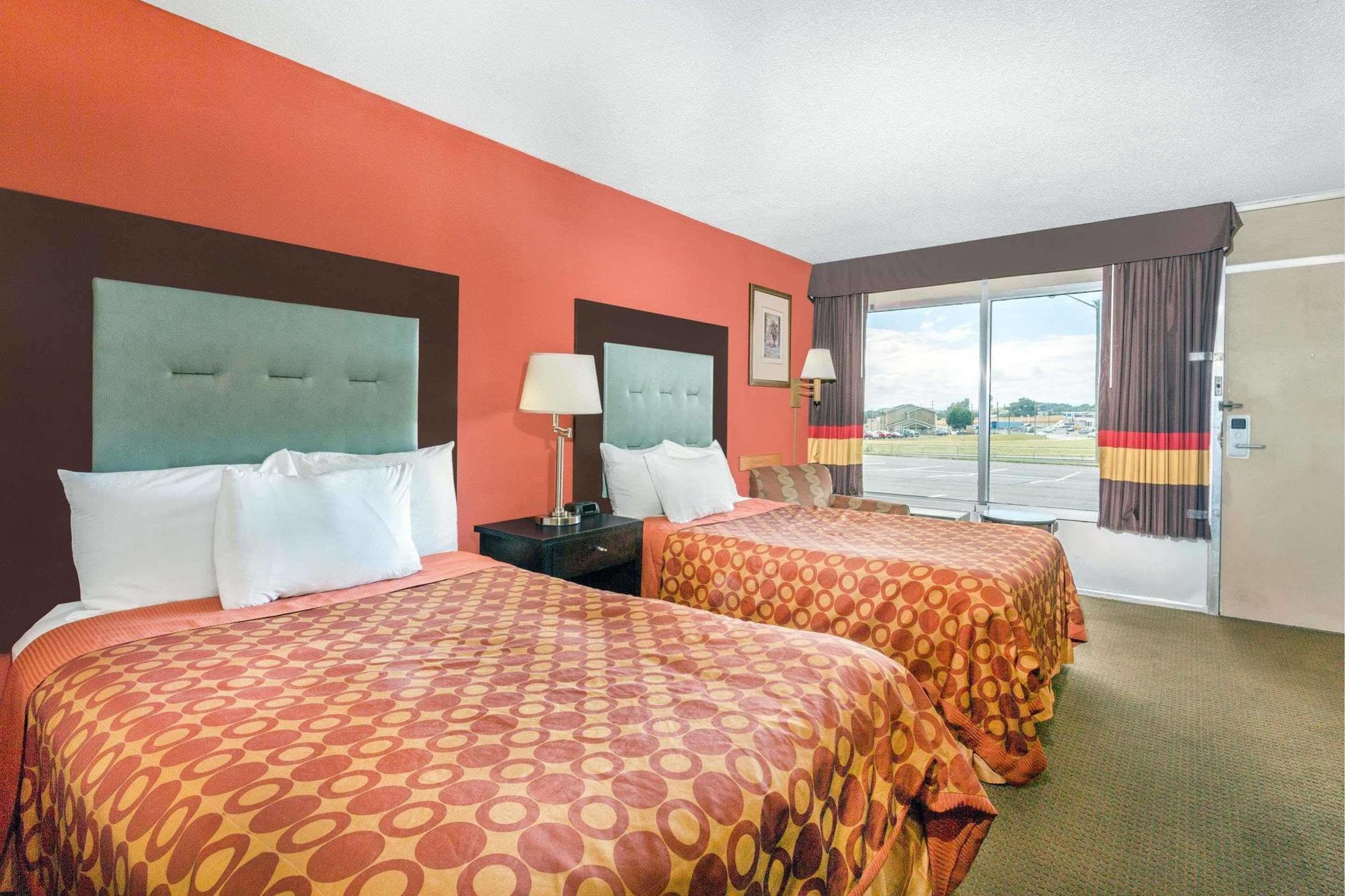 Ramada By Wyndham Harrisonburg Motel Exterior photo